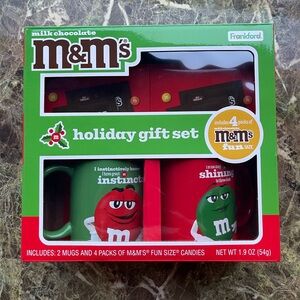 M&M’s Holiday Gift Set